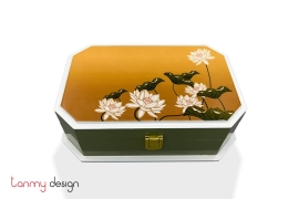 Lacquer jewelry box with lotus pattern 27,5*19*H9 cm